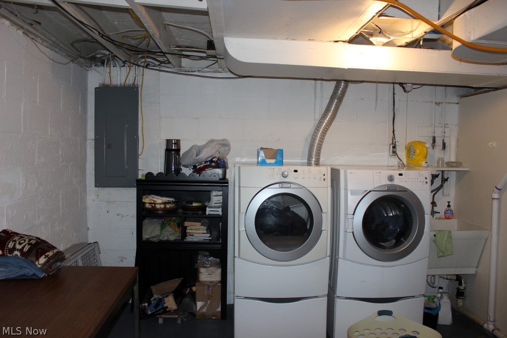 Beverly Park - Residential