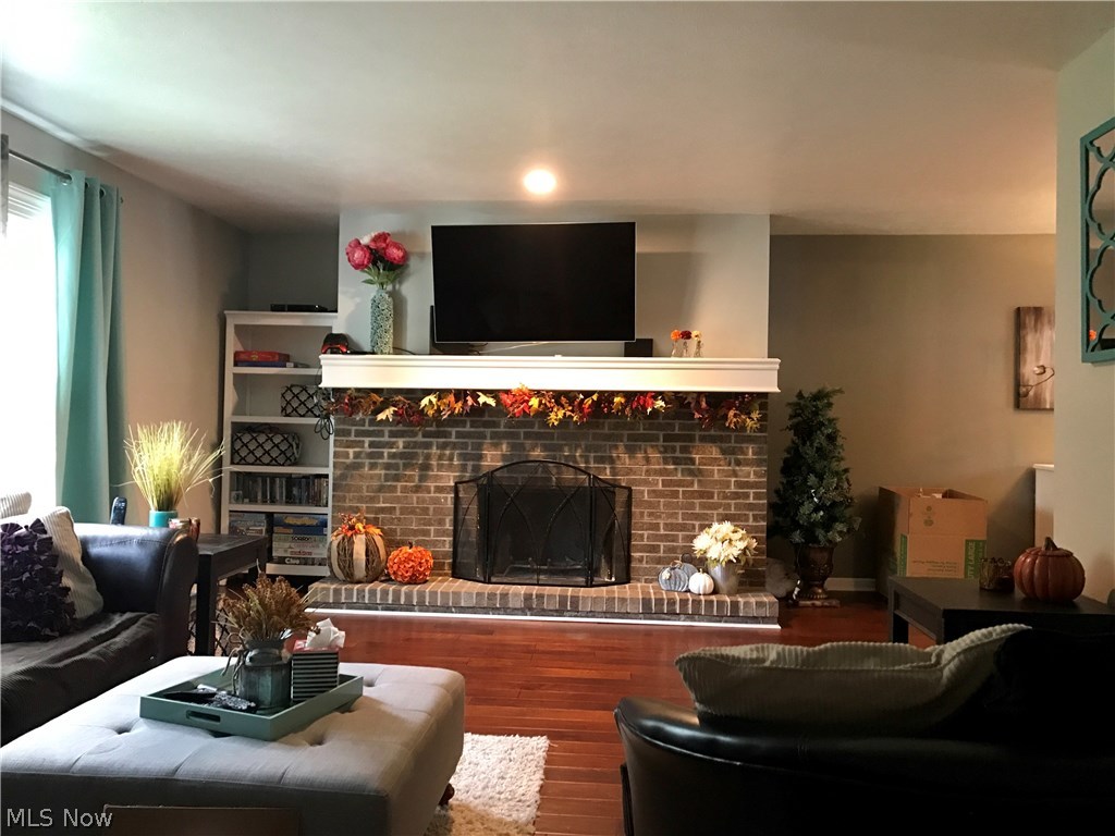 Wayside Lakes - Residential