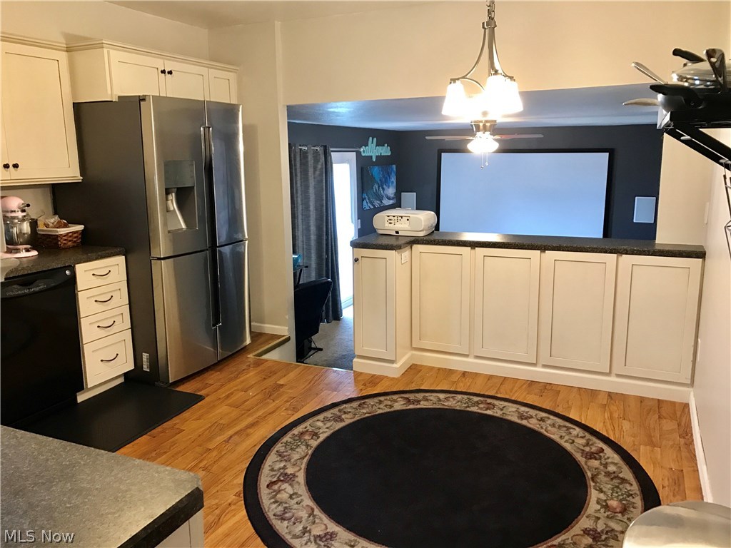 Wayside Lakes - Residential