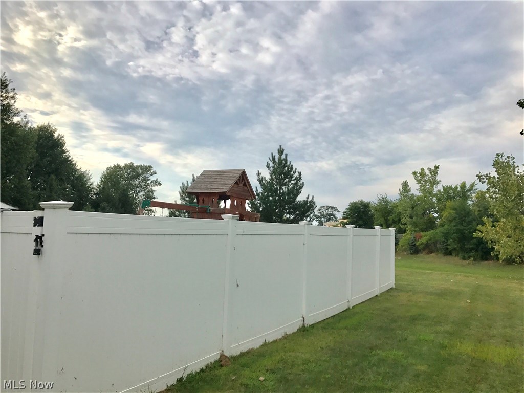 Wayside Lakes - Residential