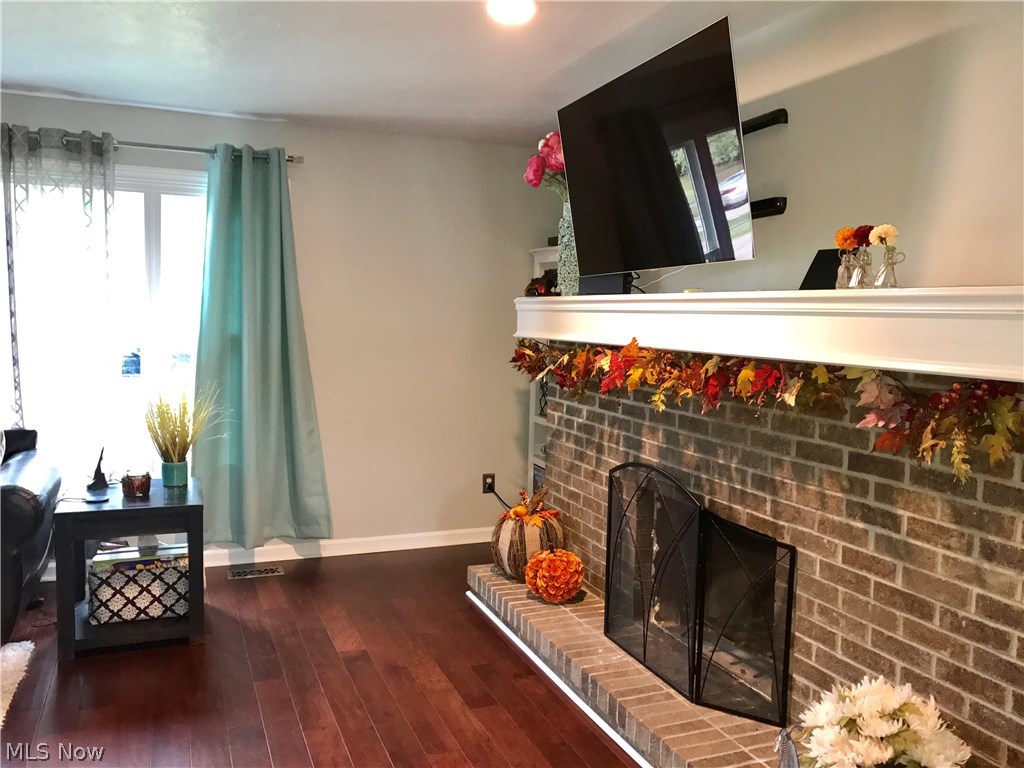 Wayside Lakes - Residential