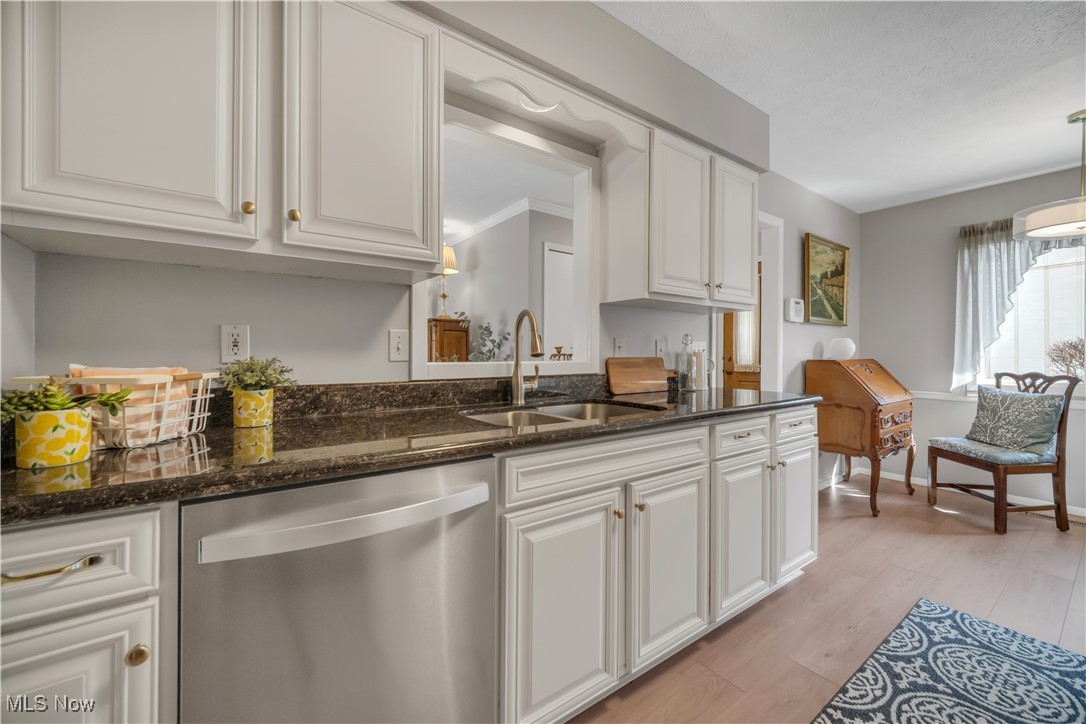 11427 Blodgett Creek Trail, Strongsville, Ohio image 18