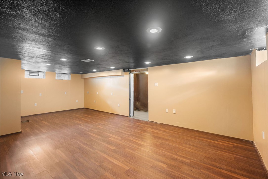 Ridgewood 05 - Residential