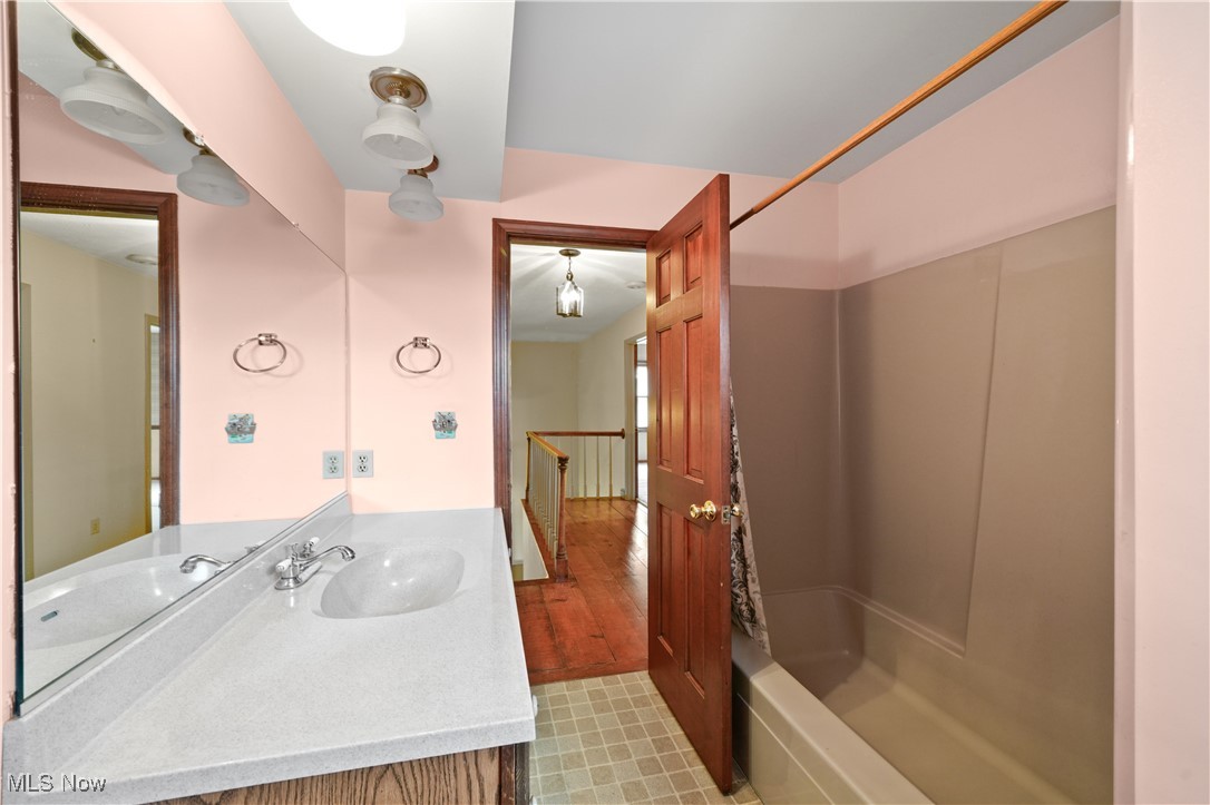 2792 E Pioneer Trail, Aurora, Ohio image 39