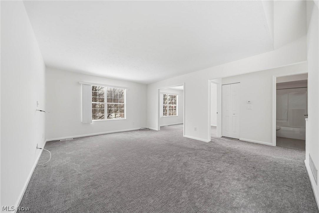 Greentree Parkway - Residential