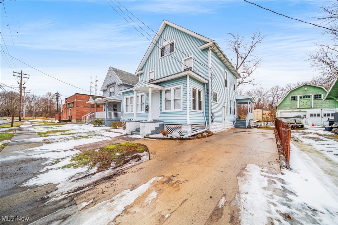 818 W 50th Street, Ashtabula, Ohio image 2