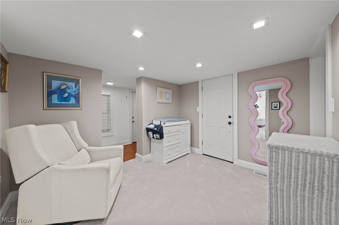 S S Stones - Residential