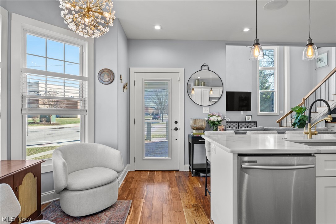 S S Stones - Residential