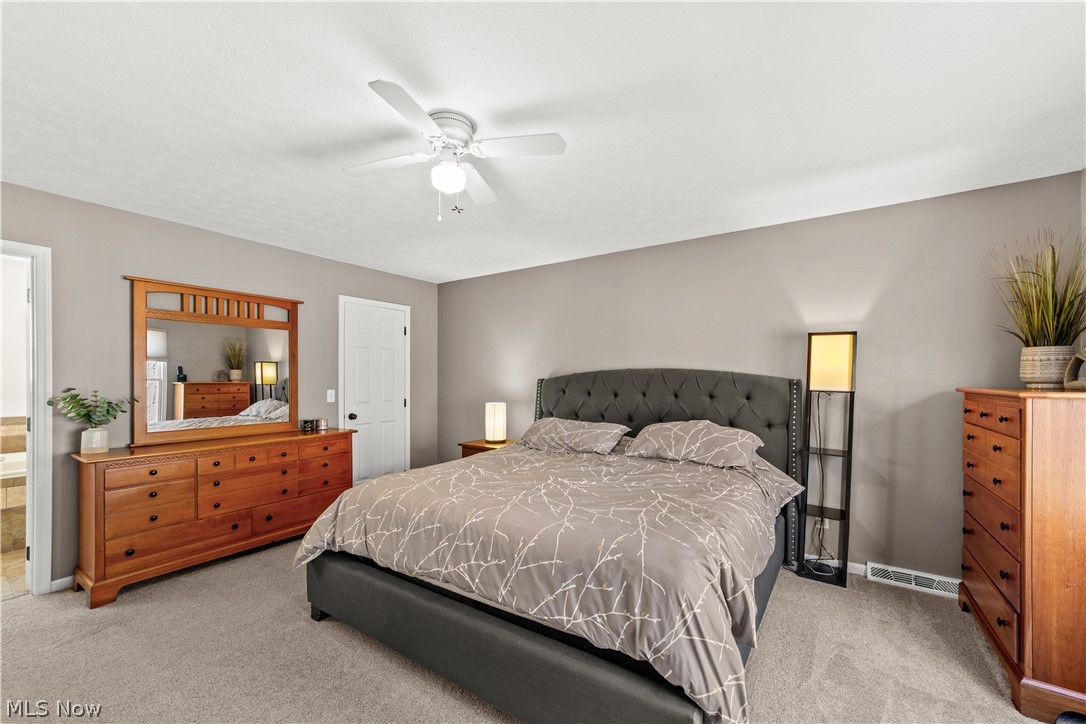 Johnnycake Ridge Estate Sub - Residential