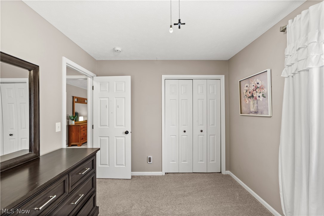 Johnnycake Ridge Estate Sub - Residential