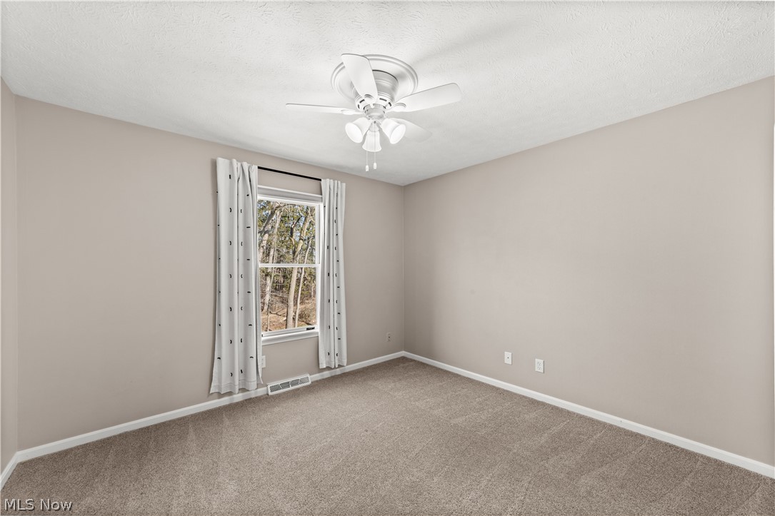 Johnnycake Ridge Estate Sub - Residential