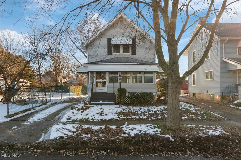 Photo of 1899 16th Street SW, Akron, OH 44314 (MLS # 5178061)