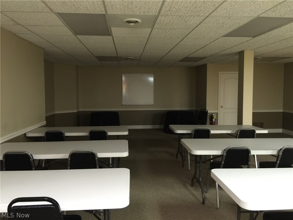Independence 02 - Commercial Lease