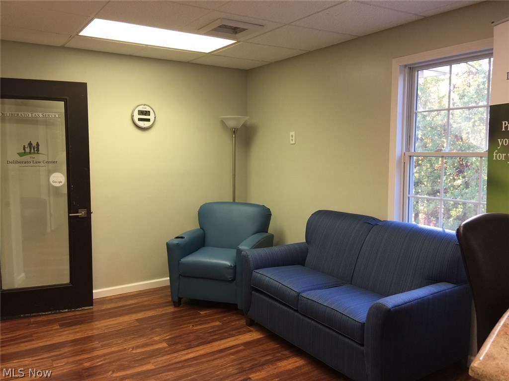 Independence 02 - Commercial Lease