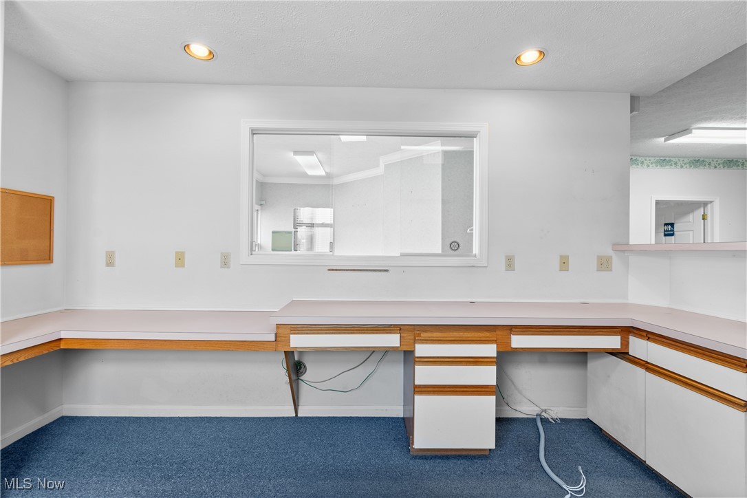 Uniontown Knolls - Commercial Lease