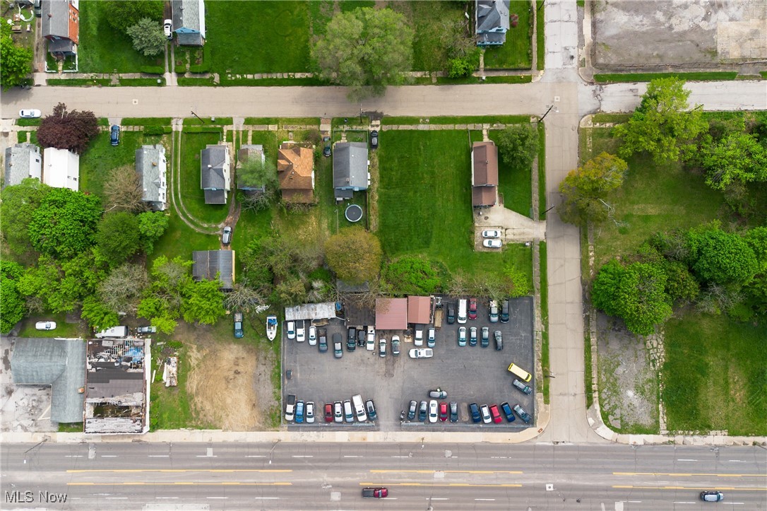 City/Youngstown - Commercial Sale