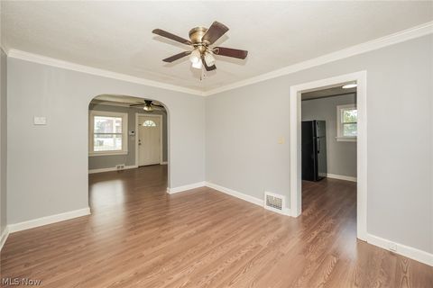 Tiny photo for 3500 W 95th Street, Cleveland, OH 44102 (MLS # 5203581)