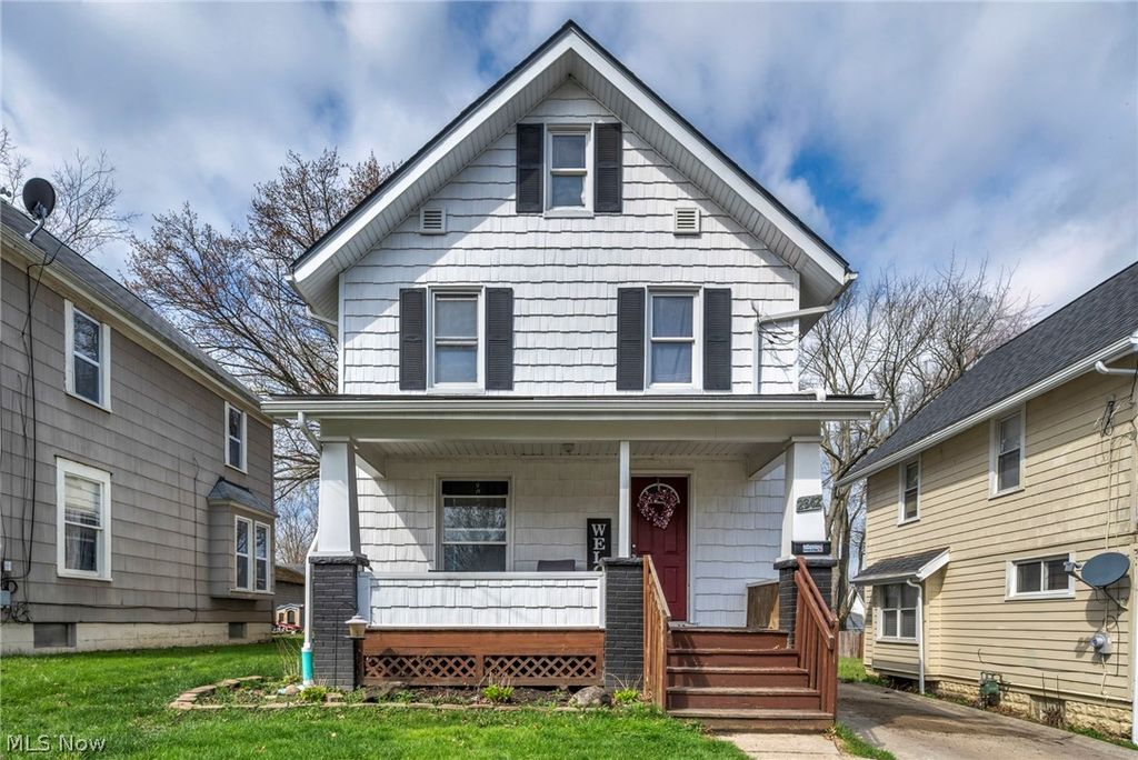 Photo of 2342 16th Street SW, Akron, OH 44314 (MLS # 5199870)