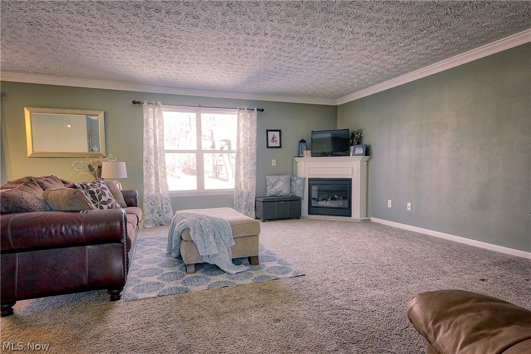 Lakes/Green 01 - Residential