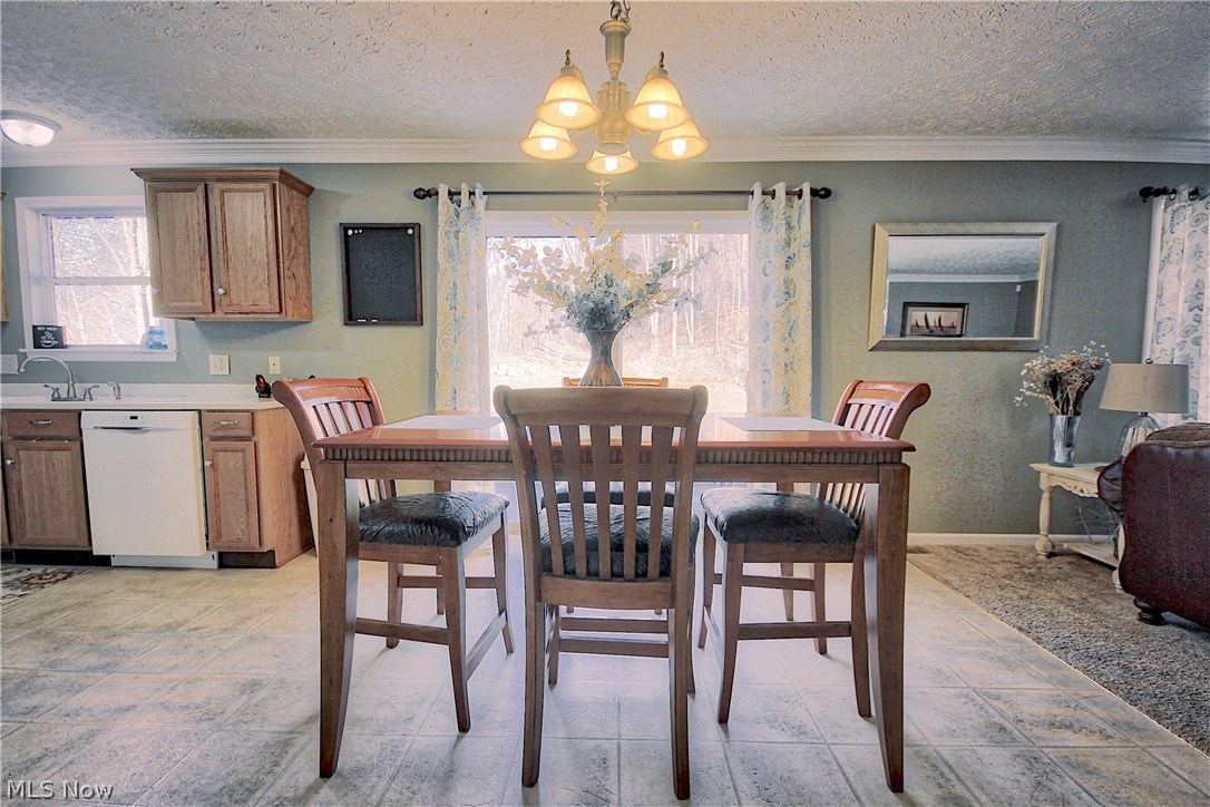 Lakes/Green 01 - Residential