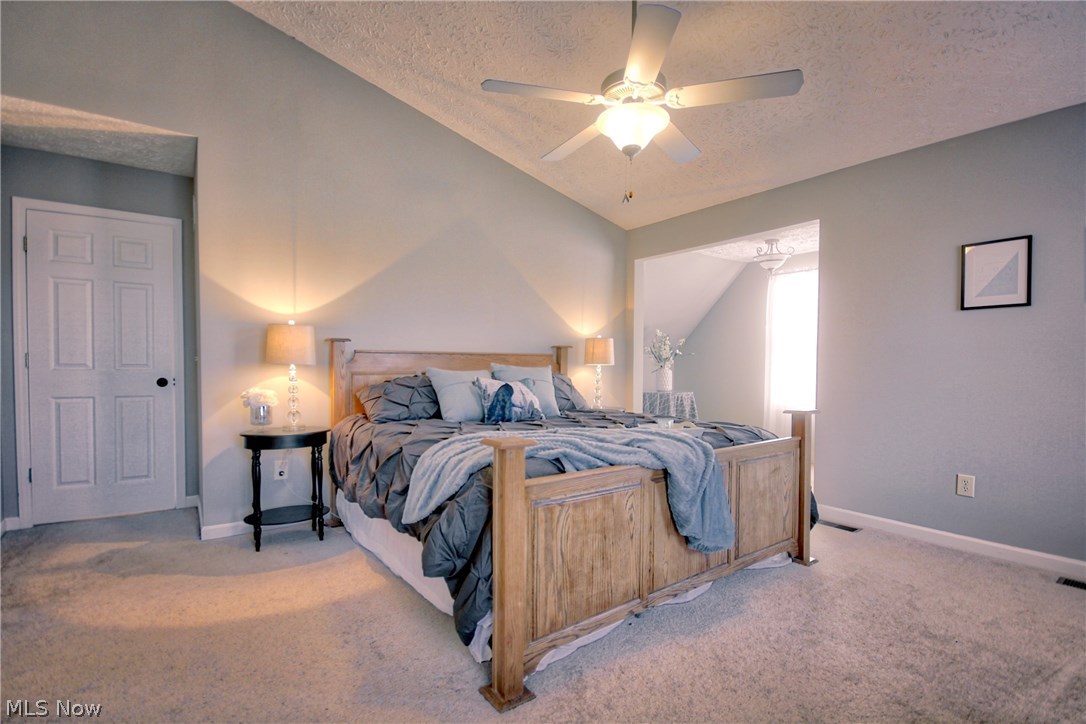 Lakes/Green 01 - Residential