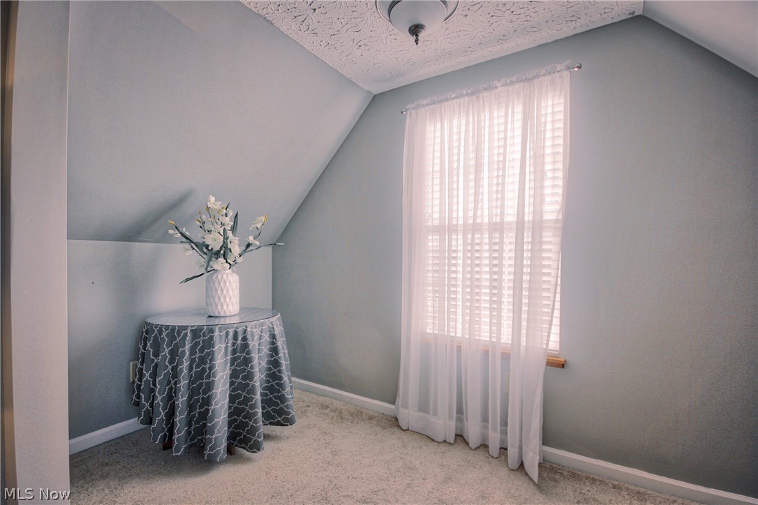 Lakes/Green 01 - Residential