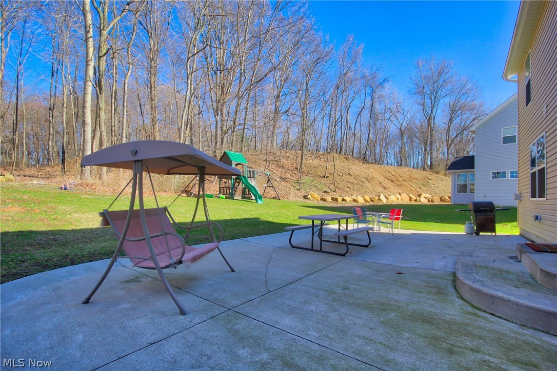 Lakes/Green 01 - Residential