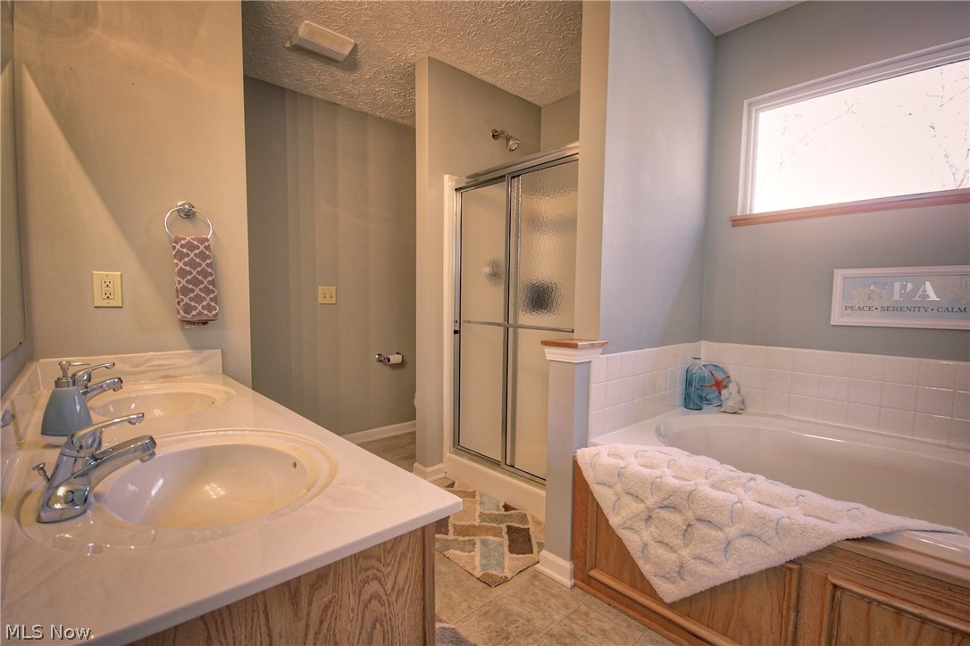 Lakes/Green 01 - Residential