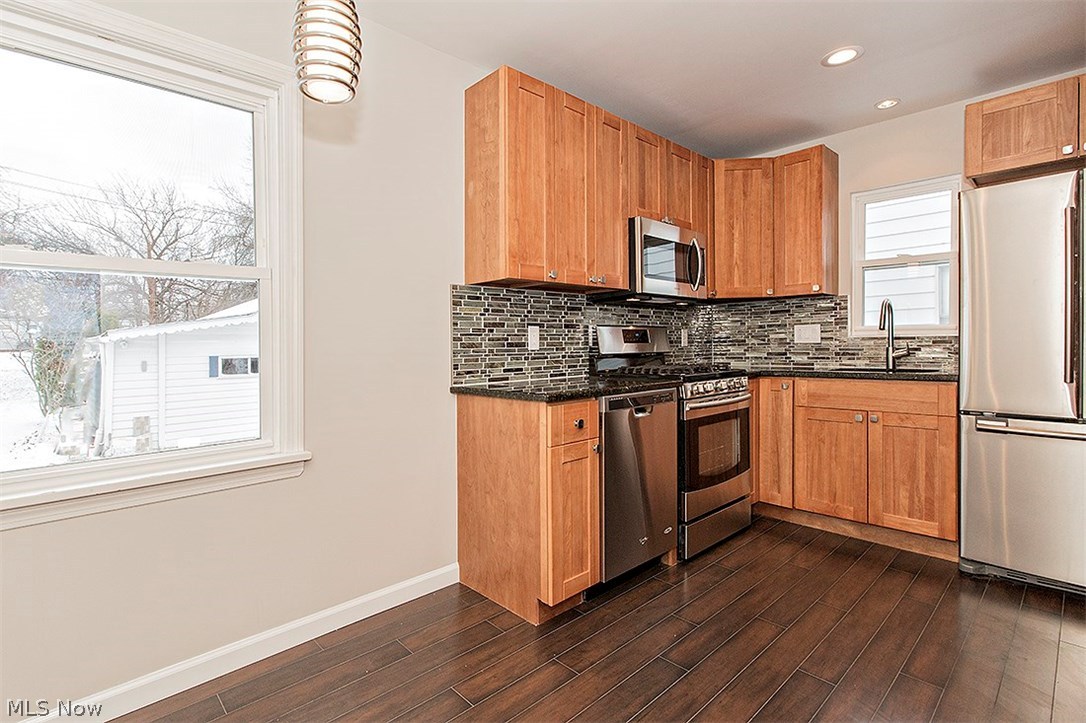 Enterprise Realty Companys Al - Residential Lease