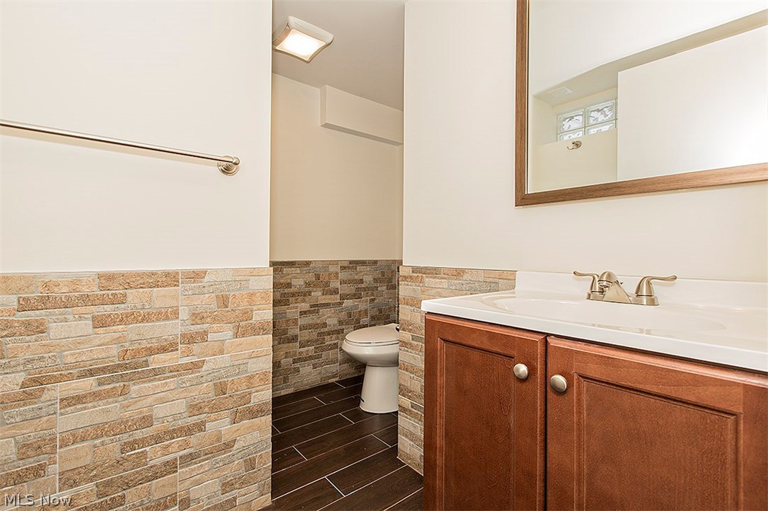 Enterprise Realty Companys Al - Residential Lease