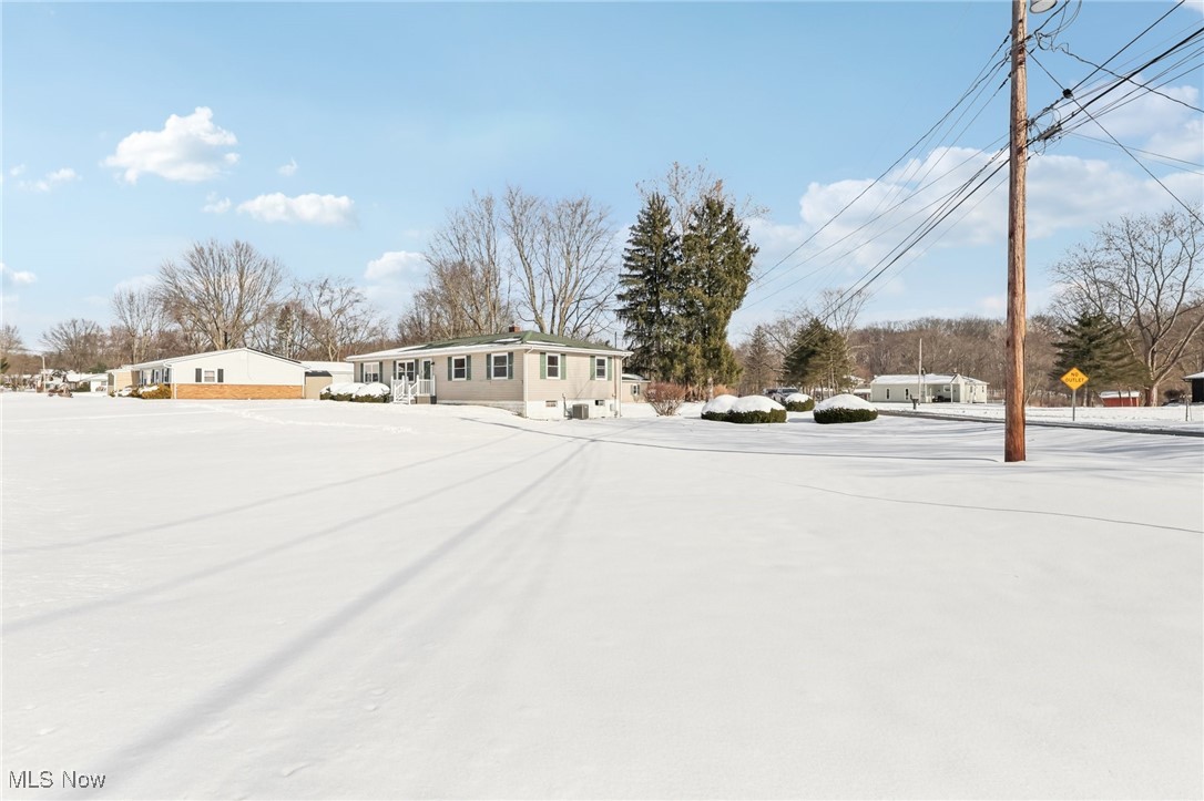 3904 Mctaggart Boulevard, Kent, Ohio image 2