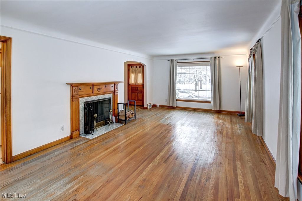 Photo of 20825 Fairmount Boulevard Boulevard, Shaker Heights, OH 44118 (MLS # 5173703)