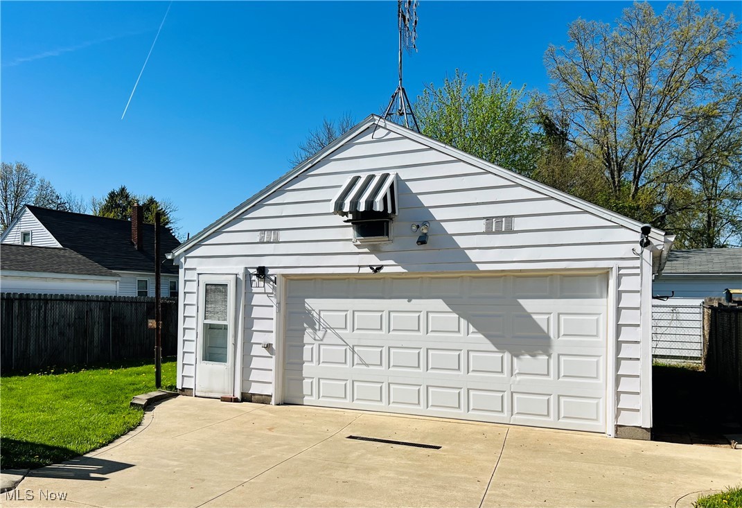 723 Roosevelt Avenue, Cuyahoga Falls, Ohio image 25