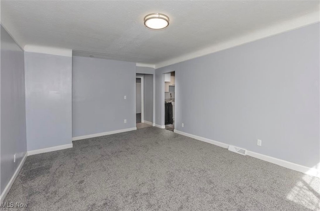 South Euclid, Ohio 44121, United States, 6 Bedrooms Bedrooms, ,4 BathroomsBathrooms,Residential,Active,254572