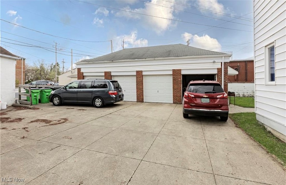 South Euclid, Ohio 44121, United States, 6 Bedrooms Bedrooms, ,4 BathroomsBathrooms,Residential,Active,254572