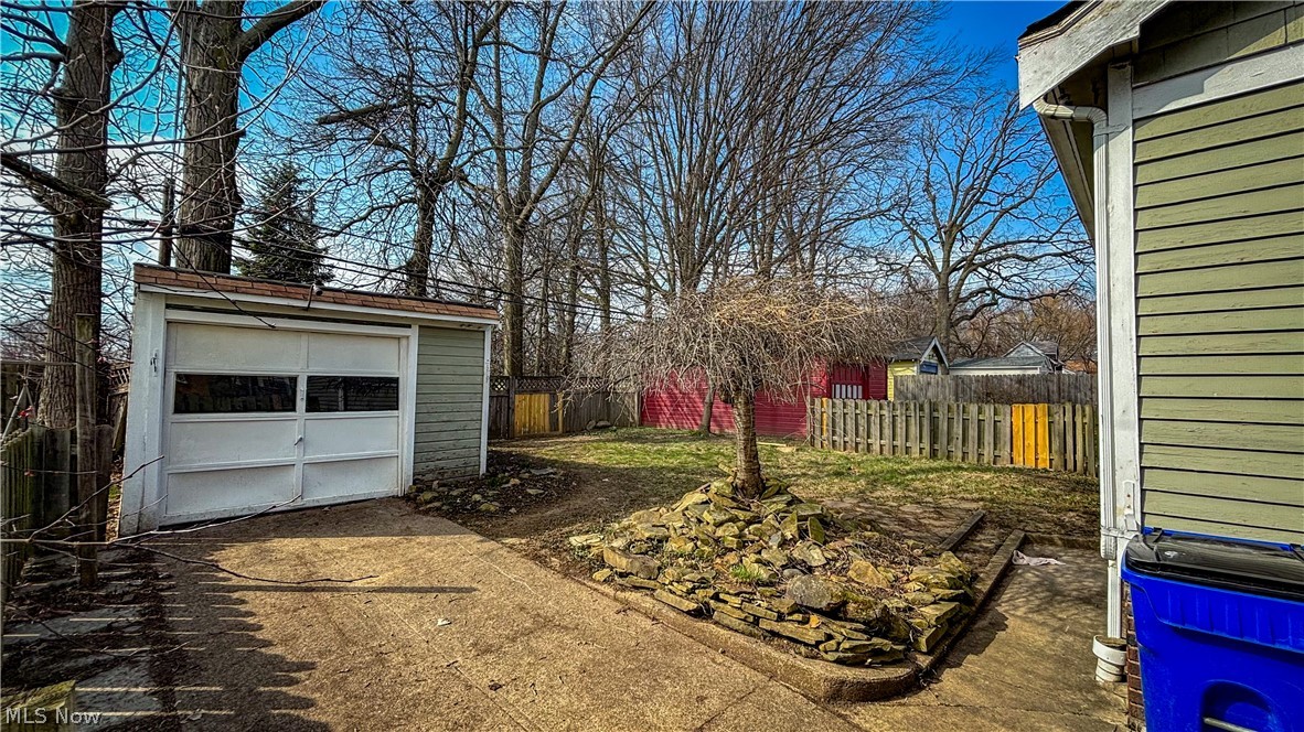 Lorain Villas - Residential