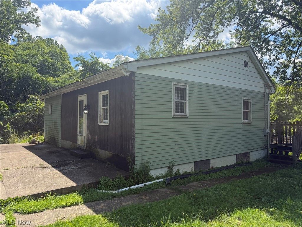 Photo of 935 County Road 56, Toronto, OH 43964 (MLS # 5219657)