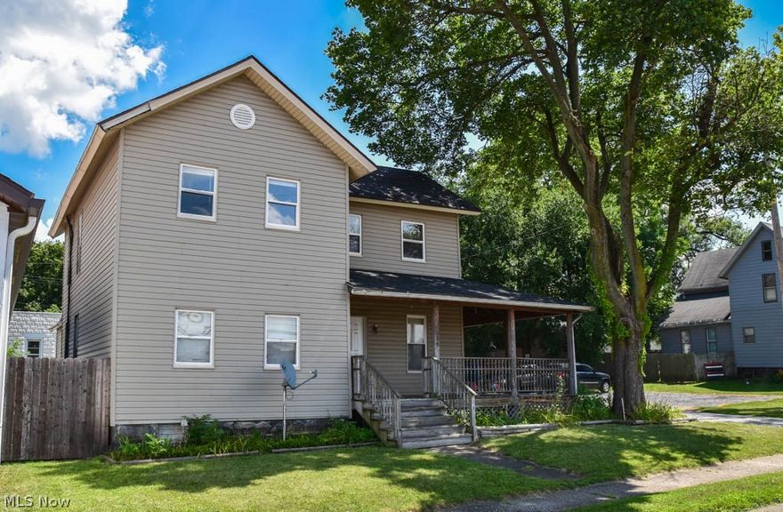 Fantastic investment opportunity! This triplex includes many updates PLUS a commercial building/warehouse! Updates include wiring, the plumbing on the first and second floor, high efficiency furnace and central air. Unit 1 has a bedroom, full bath, living room and spacious kitchen with great counter space. Unit 2 is an efficiency with 1 bedroom, 1 full bath and a living room/kitchenette. Unit 3 has 2 bedrooms, a full bath, a living room and an eat-in kitchen. Separate deck or porch for all three units! Commercial building/warehouse could easily be rented for $1,200/month – located on a separate parcel with heat, water, separate utilities, a large loft and office area. It's 2 stories high and measures 30x60 on the main level and 30x40 upstairs. Ample off street parking, too! Call today to schedule a private showing!