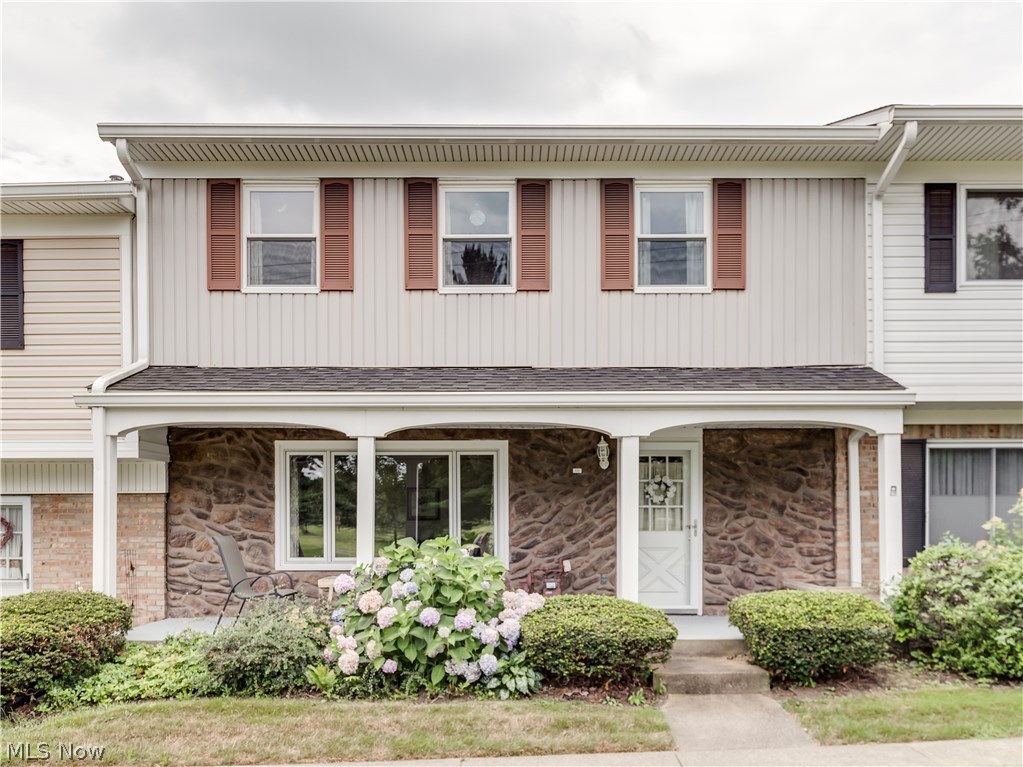 Country Club Twnhs North Condo - Residential