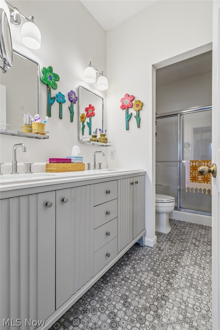 Forest Trail Condos - Residential