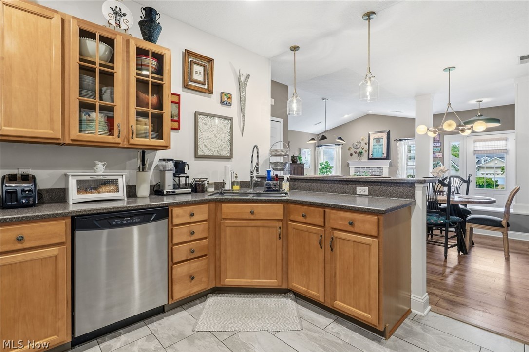 Forest Trail Condos - Residential
