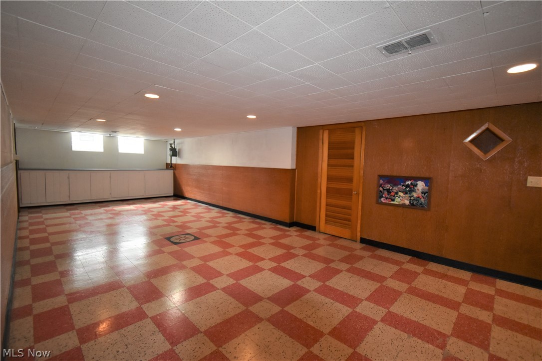 Crestwood - Residential