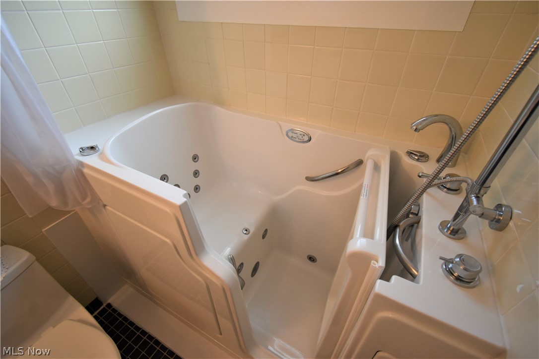 Crestwood - Residential