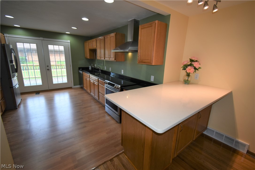 Crestwood - Residential