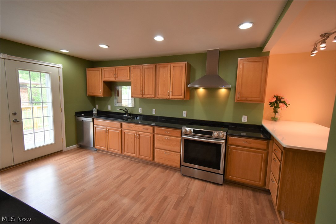 Crestwood - Residential