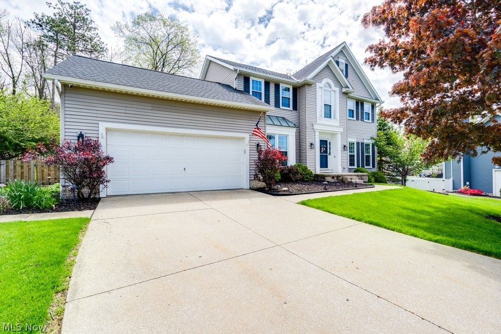 Photo of 326 Saint Lawrence Circle, Northfield, OH 44067 (MLS # 5208241)