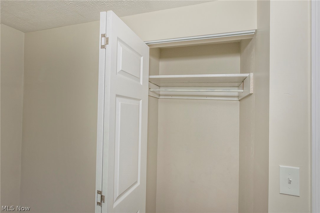 Valley Brook Vill - Residential