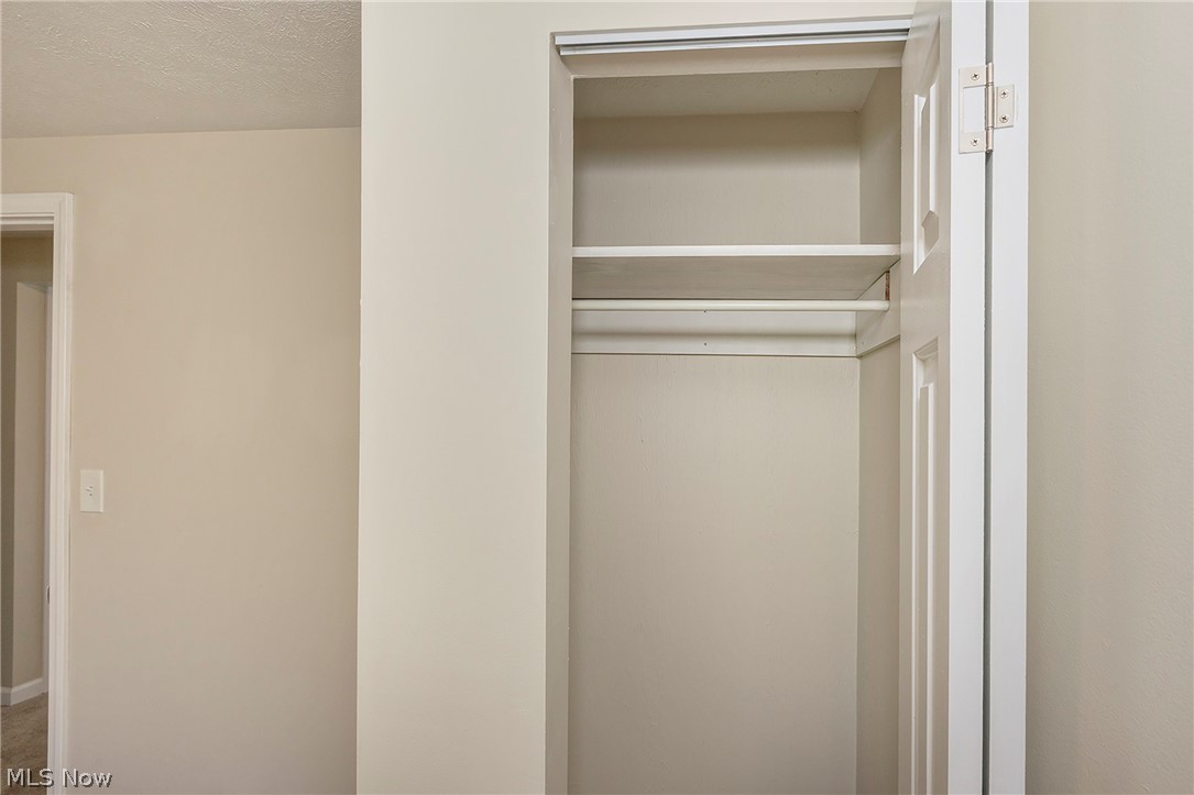 Valley Brook Vill - Residential