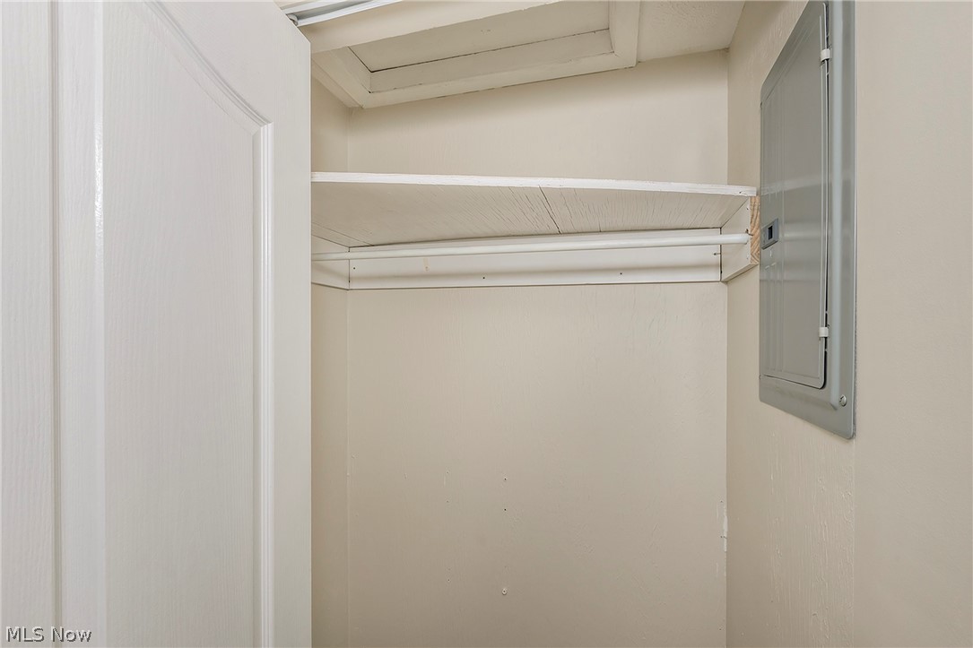 Valley Brook Vill - Residential