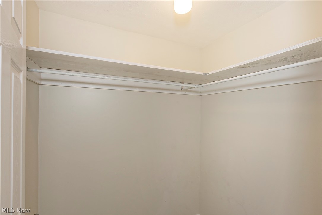 Valley Brook Vill - Residential